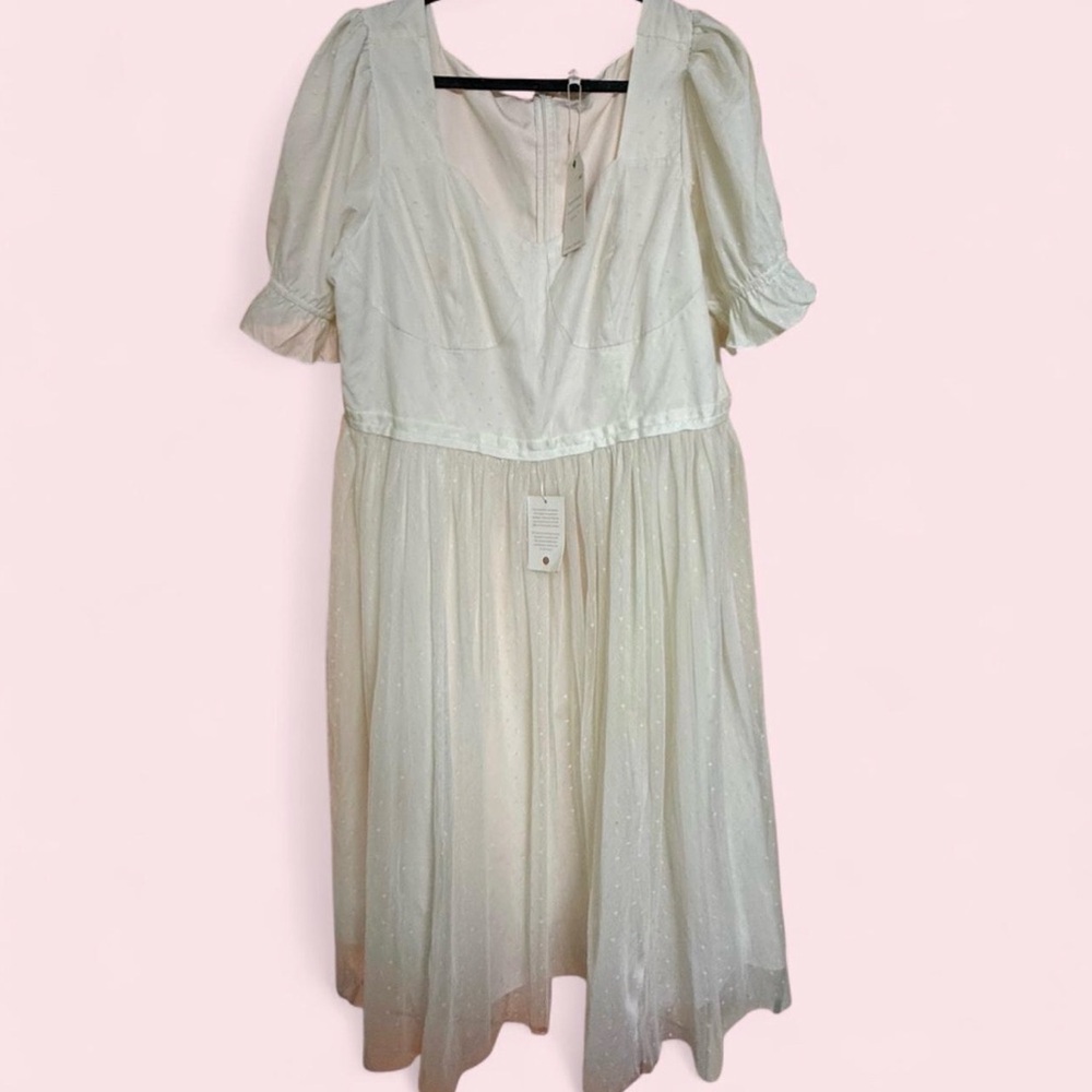 Ivy City Co Cream Midi Dress